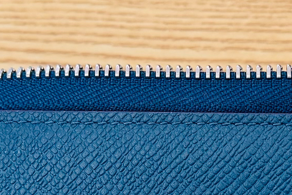 ファスナー Before